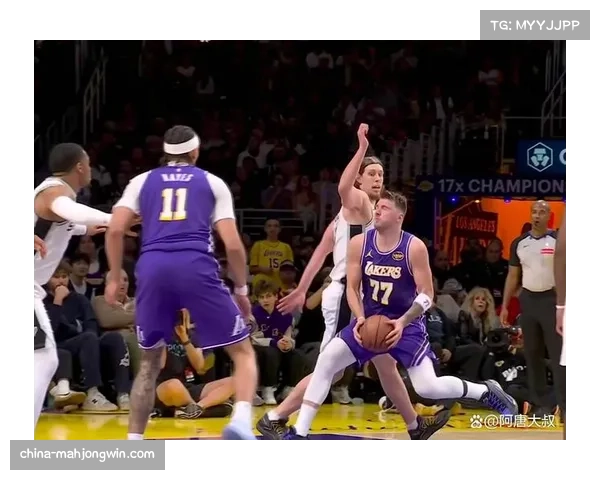 雷霆面对马刺五战四负,文班亚马体型优势打乱防守部署